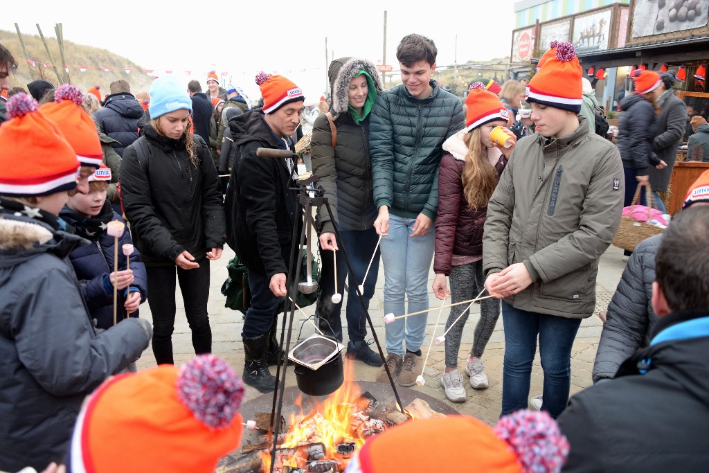 ../Images/Nieuwjaarsduik Nederzandt 2020 160.jpg